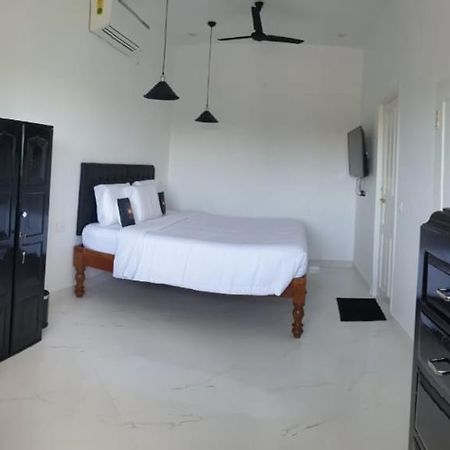 Kadal The Beach House Pondicherry Exterior photo